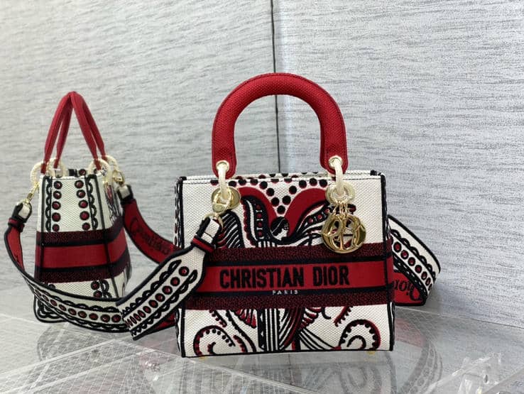 Embroidery 24cm 00119